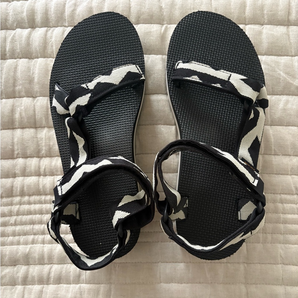 Black and white platform universal Teva sandals